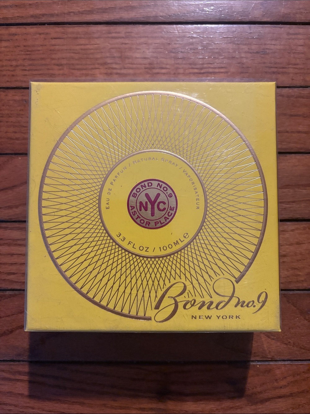 Bond No. 9 Astor Place Eau de Parfum Box - Yellow